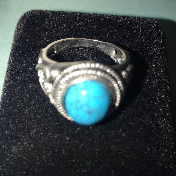 New Beautiful sterling silver ring - Picture 5 of 8